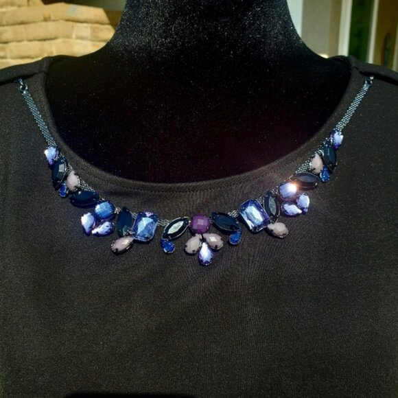 The Limited Top + Necklace Set NWT 🤍 Retail $80- - Picture 6 of 13